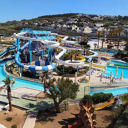 Perfect Location, Idyllic 2br Διαμέρισμα