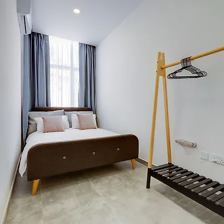 Апартаменты Perfect Location, Idyllic 2br Слима