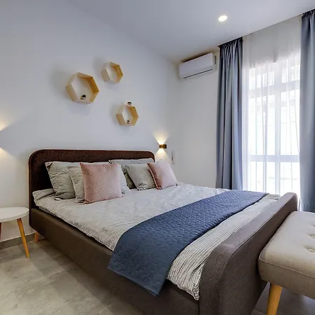 Perfect Location, Idyllic 2br Апартаменты Слима