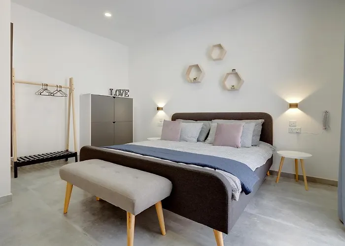 Perfect Location, Idyllic 2br * Sliema