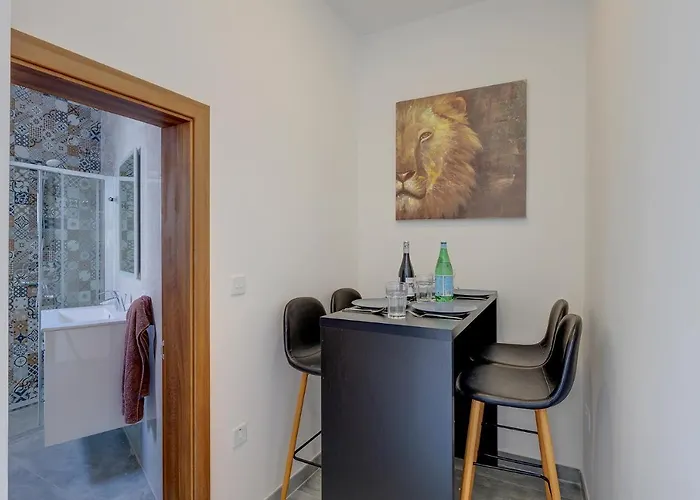 Perfect Location, Idyllic 2br Lägenhet Sliema